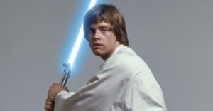 Star Wars: venduta all’asta la spada laser di Luke Skywalker usata nell’Episodio IV