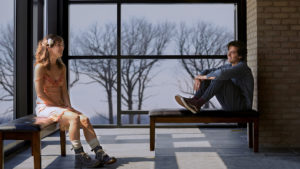 Five Feet Apart: online il teaser trailer del dramma con Cole Sprouse e Haley Lu Richardson
